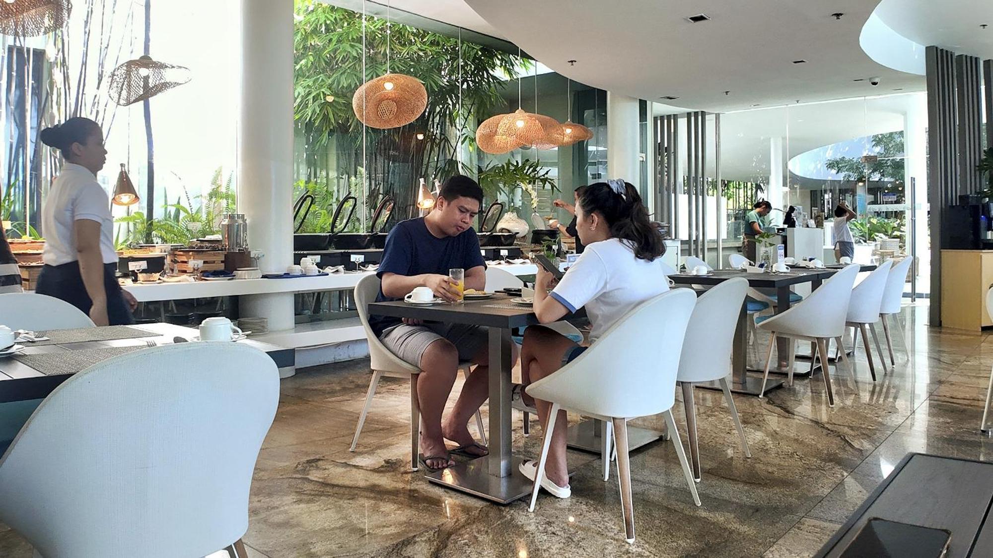 Dominiks Quite And Elegant Studio Ocean View Pool At Tambuli Resort High Floor Đảo Mactan Ngoại thất bức ảnh